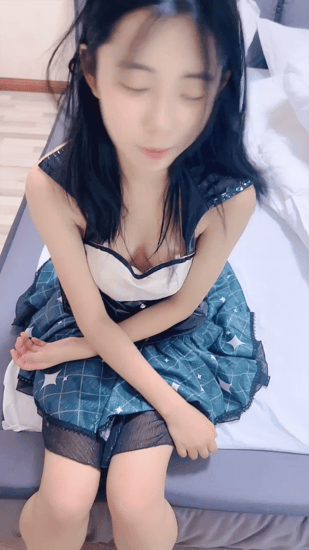 月婵 – 清纯甜美嫩妹初下海 [7P + 3V／3.96GB]