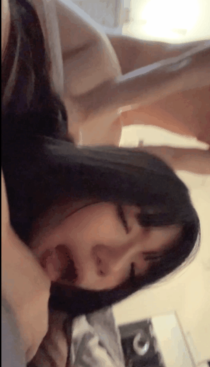 Aryminh – X纯欲女神福利姬 与好闺蜜穿着情趣内衣秀 [261P + 7V／791.9MB]