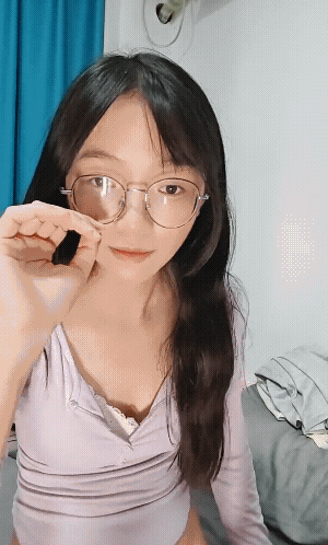 兔奶 – 11月新品 眼镜学姐 文质彬彬的另一面 大屁股与双马尾的完美结合 [7P + 4V／3.31GB]