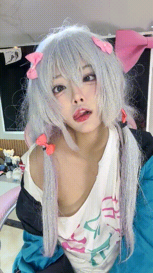 张婉萌 – 二次元校花 美到炸 尺度突破 [3P + 3V／4.55GB]