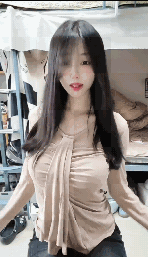 小宅源 – 抖音浑圆大奶妹 揉奶道具秀 [3P + 11V／2.98GB]