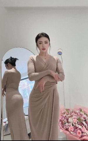 彤宝-美式加满 – 抖音健身瑜伽裤少妇 [3P + 6V／903.8MB]